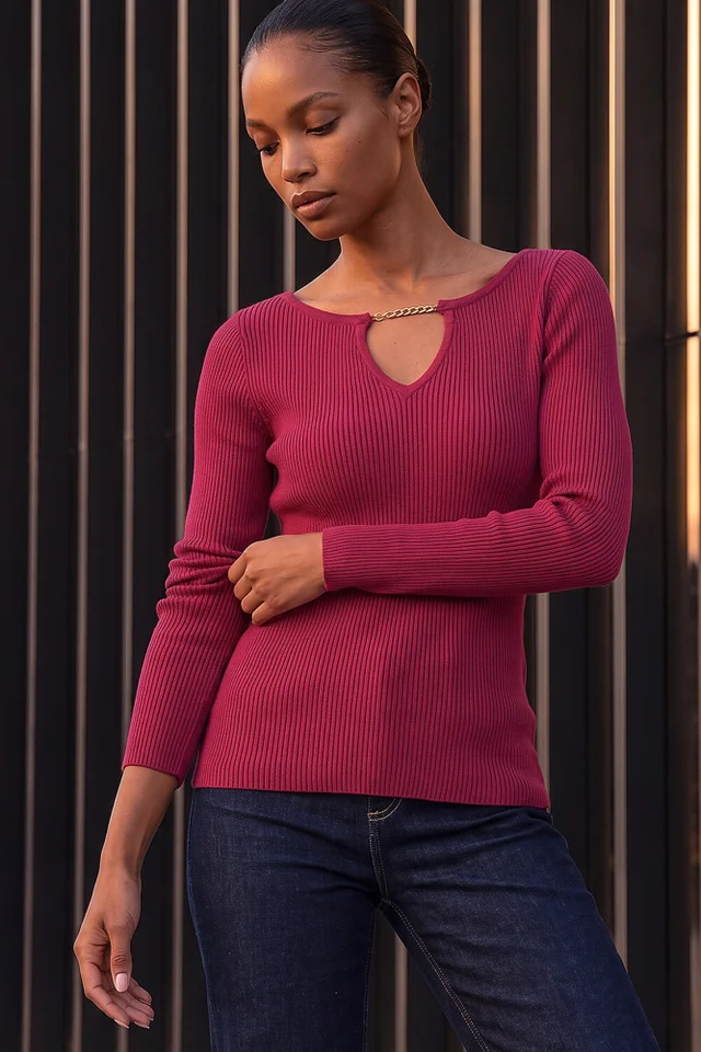 Roman Bordeaux Chain Neck Jumper