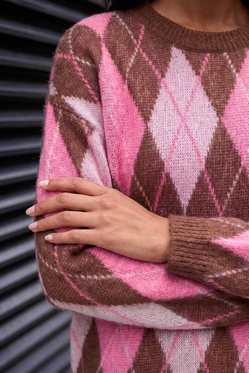 Roman Pink Soft Knit Argyle Jumper - 20 Image 4