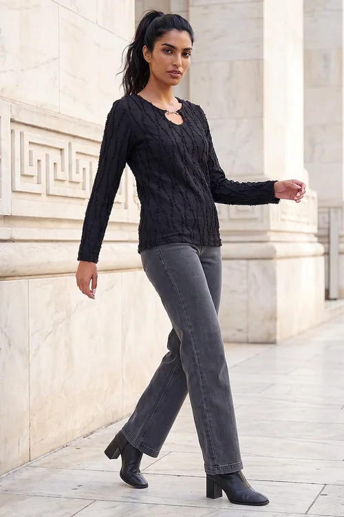 Roman Black Snaffle Trim Textured Top - 16 Image 2