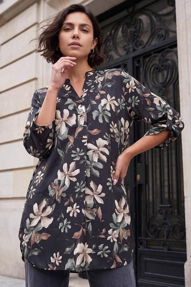Roman Stone Floral Print Buttoned Longline Top