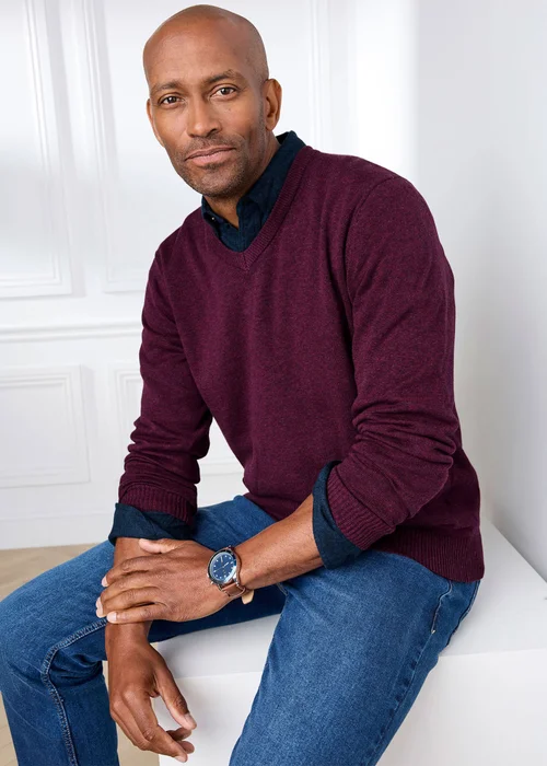 Cotton Traders Mulberry Cotton V-Neck Jumper - M Image 1