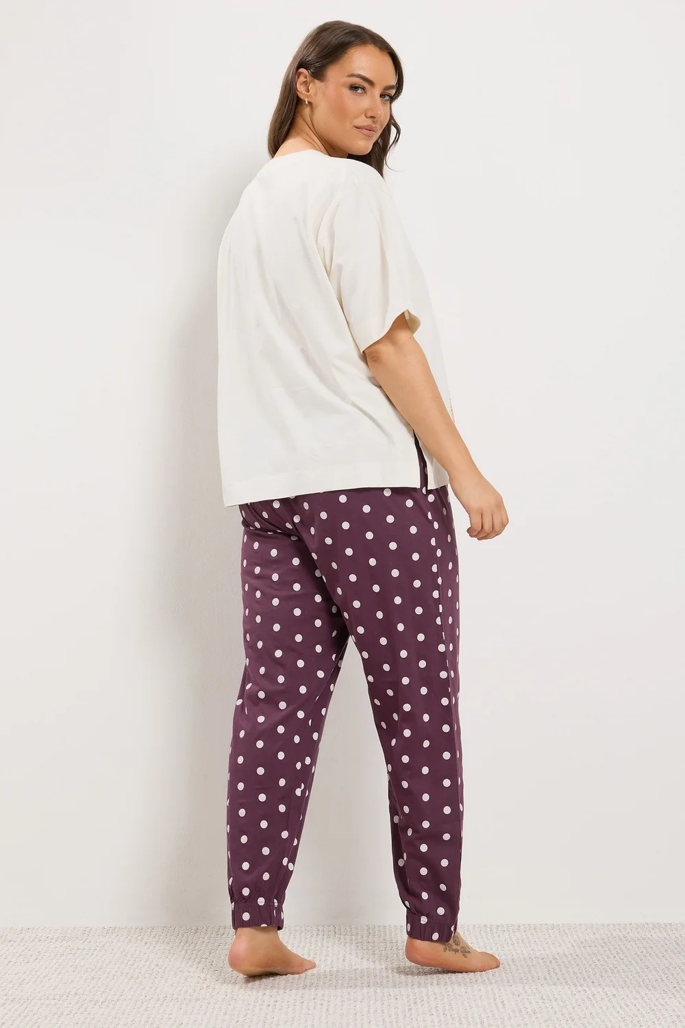 Yours Curve Ivory White Capybara Polka Dot Cuffed Pyjama Set - 10-12 Image 2
