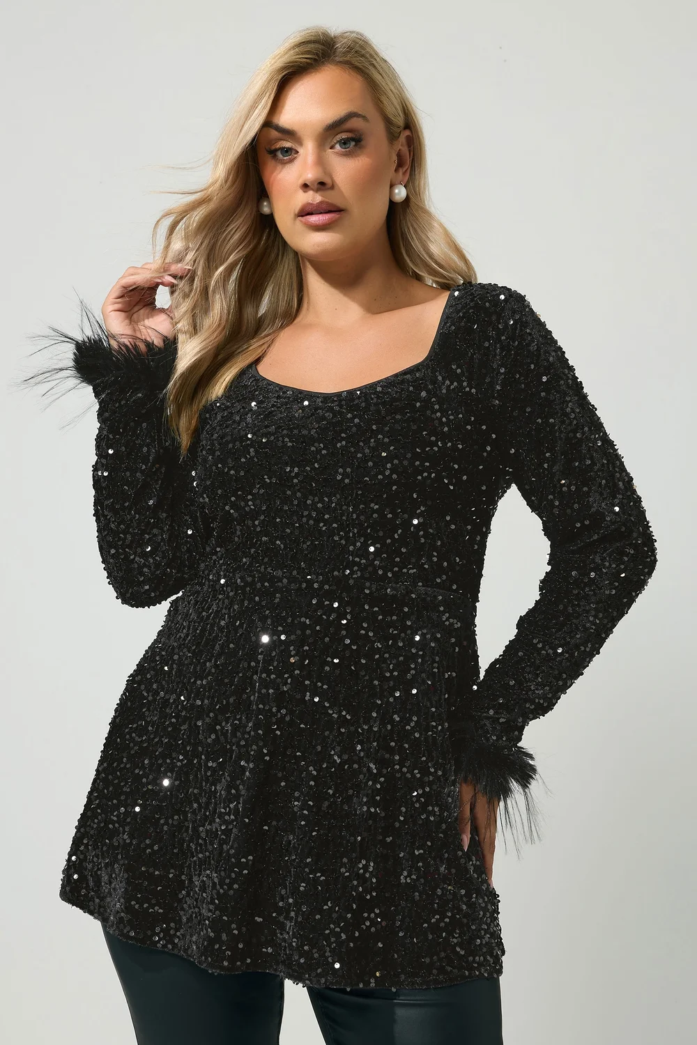Yours London Curve Black Sequin Velvet Fur Trim Top - 16 Image 1