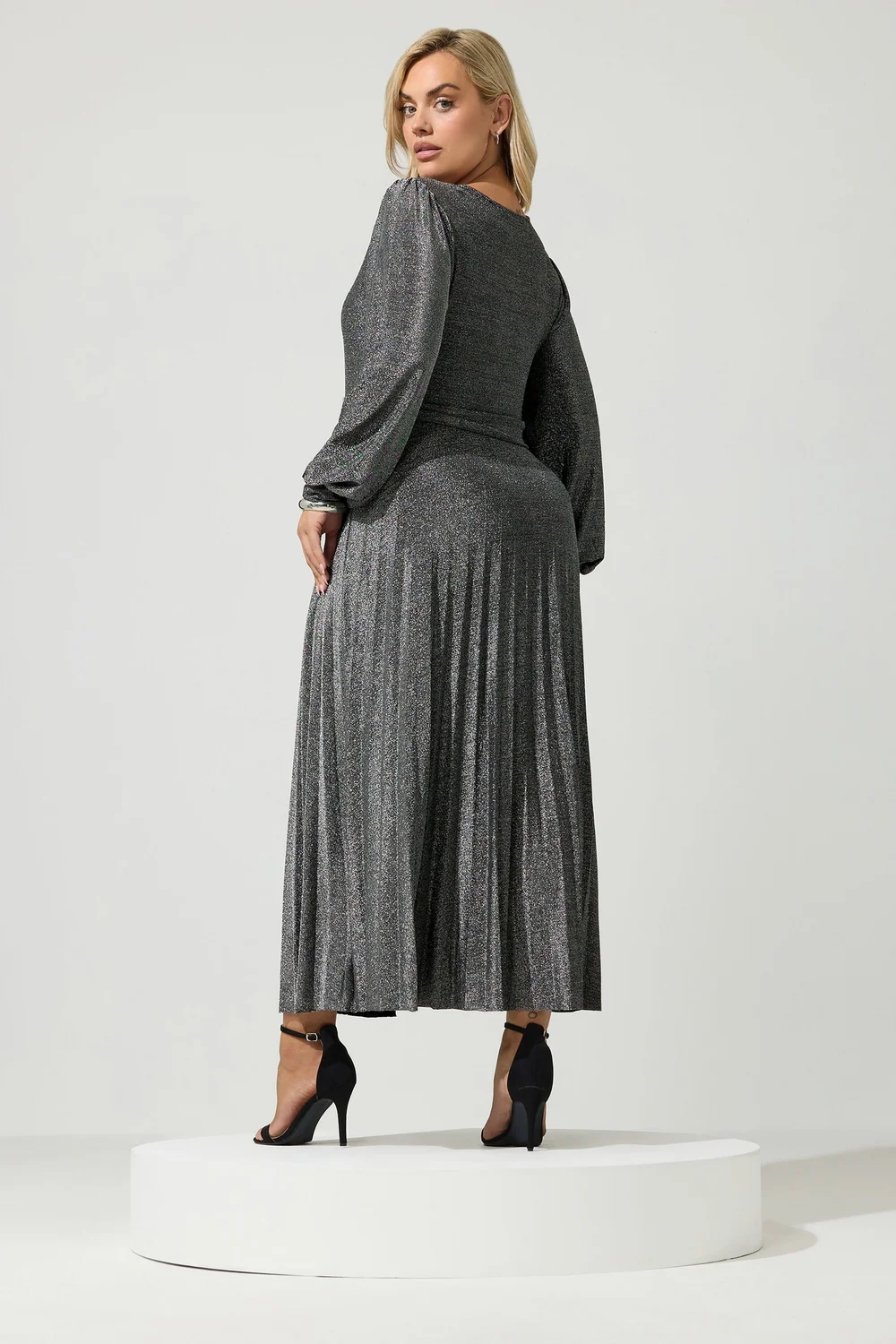 Yours London Curve Silver Metallic Knot Pleated Maxi Dress - 20 Image 3