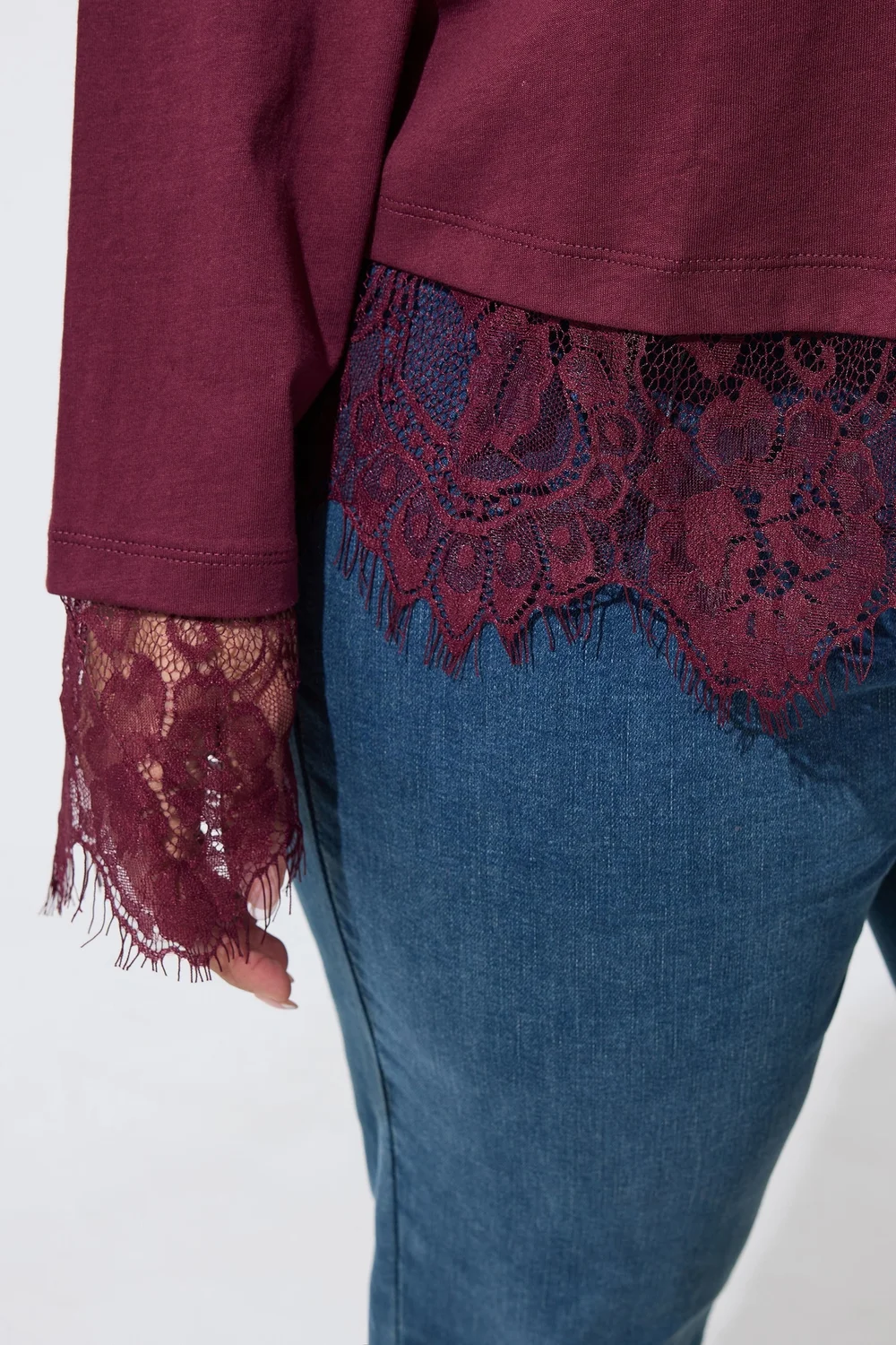 Yours Limited Curve Burgundy Red Lace Hem Long Sleeve Top - 16 Image 4