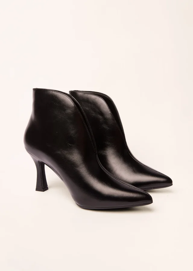 Blue Vanilla Black Split Front Ankle Boots