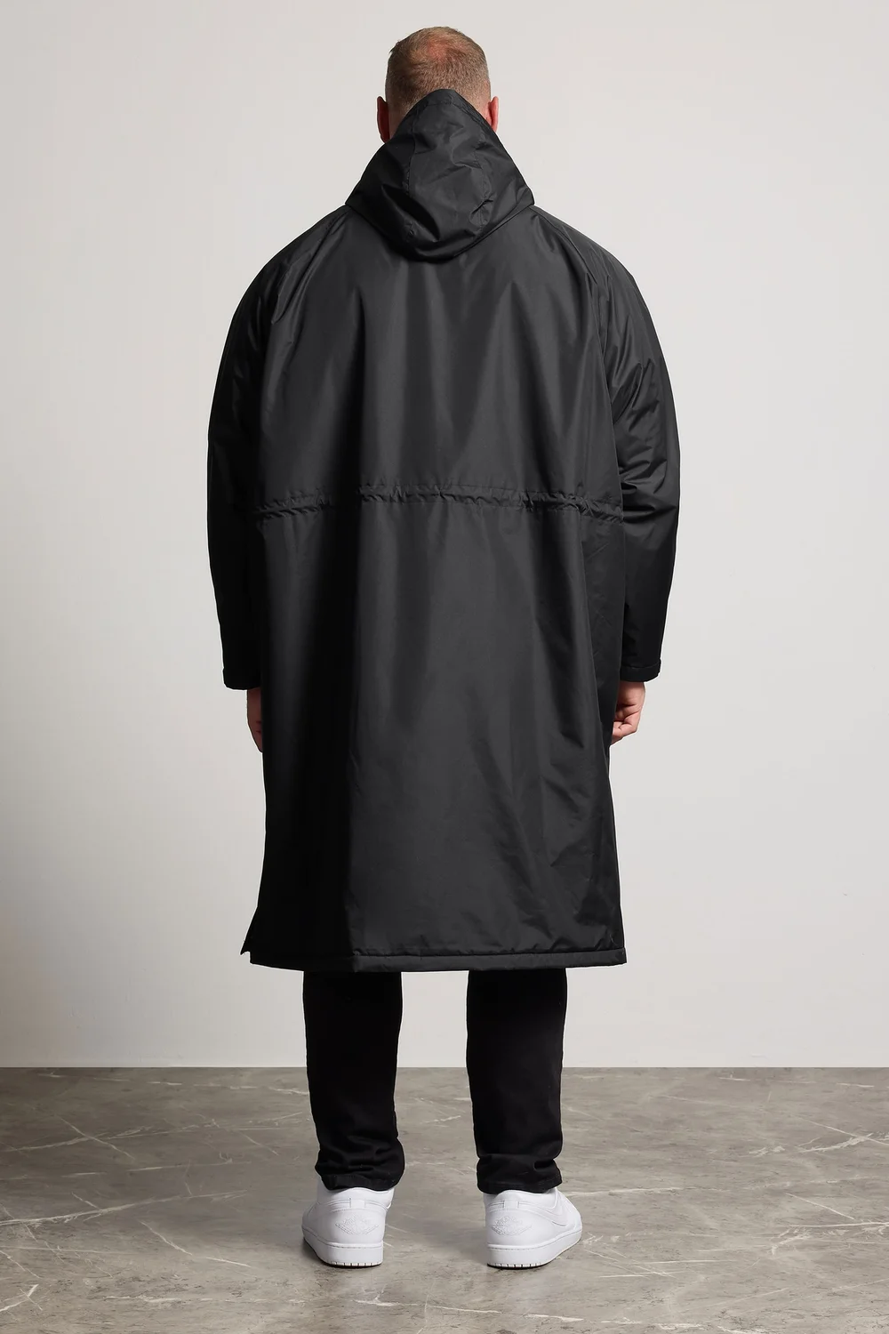 BadRhino Black Waterproof Fleece Lined Changing Robe - XL-2XL Image 3