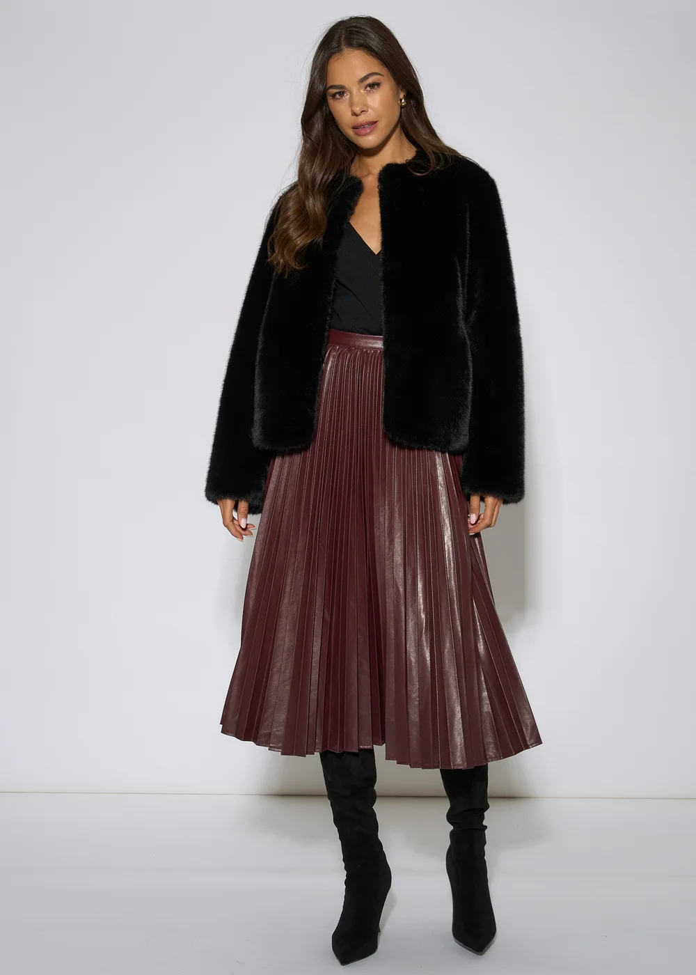 Gini London Black Short Faux Fur Jacket - M/L Image 1