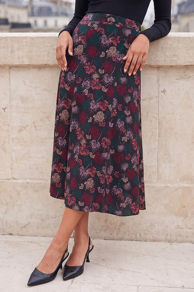 Roman Red Floral Print Stretch Skirt