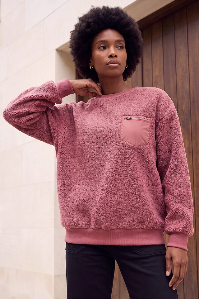 Roman Rose Pocket Fluffy Sweatshirt