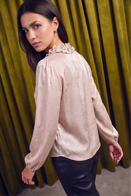 Roman Cream Crinkle Satin Frill V-Neck Top - 14 Image 4