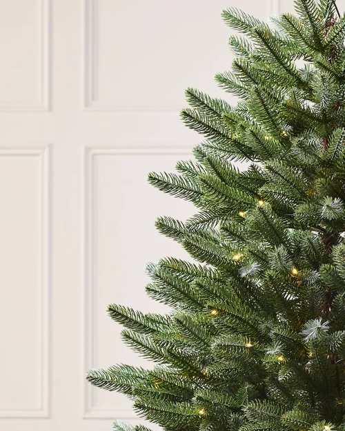 WeRChristmas Green Pre-Lit Frosted Potted Artificial Christmas Tree 115 Warm White Leds 3.5 Ft - No Size Image 3
