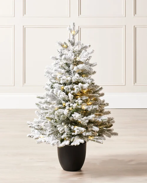 WeRChristmas Green Pre-Lit Snow-Flocked Potted Artificial Christmas Tree 80 Warm White Leds 3 Ft - No Size Image 1