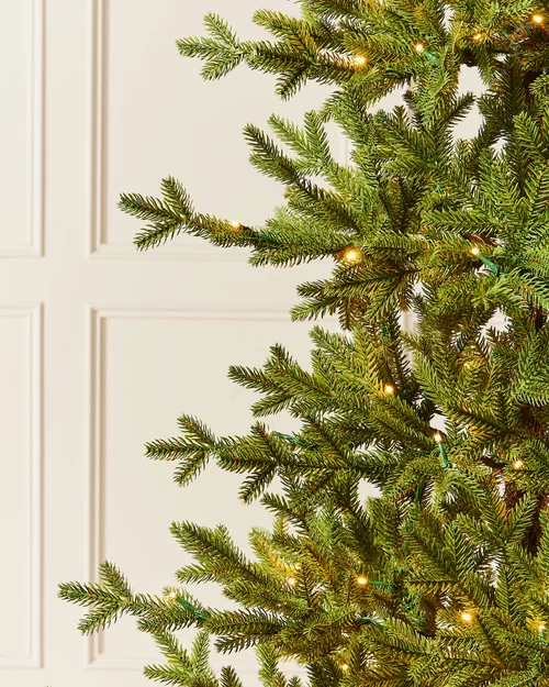 WeRChristmas Green Pre-Lit Nordic Pine Christmas Tree 1893 Pe Pvc Tips 400 Warm White Leds Memory Controller 6 Ft - No Size Image 3