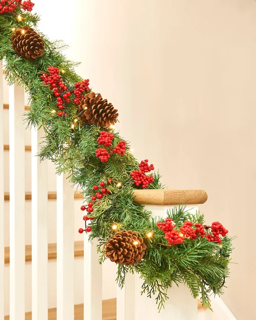 WeRChristmas Red Pre-Lit Artificial Christmas Garland With Pinecones And Red Berries 50 Warm White Leds 9 Ft - No Size Image 4