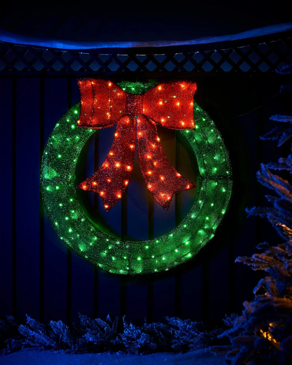 WeRChristmas Green Pre-Lit 3D Wreath Silhouette 85 Cm - No Size Image 2