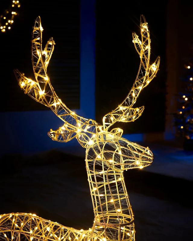 WeRChristmas White 3D Standing Reindeer Silhouette 121 Cm
