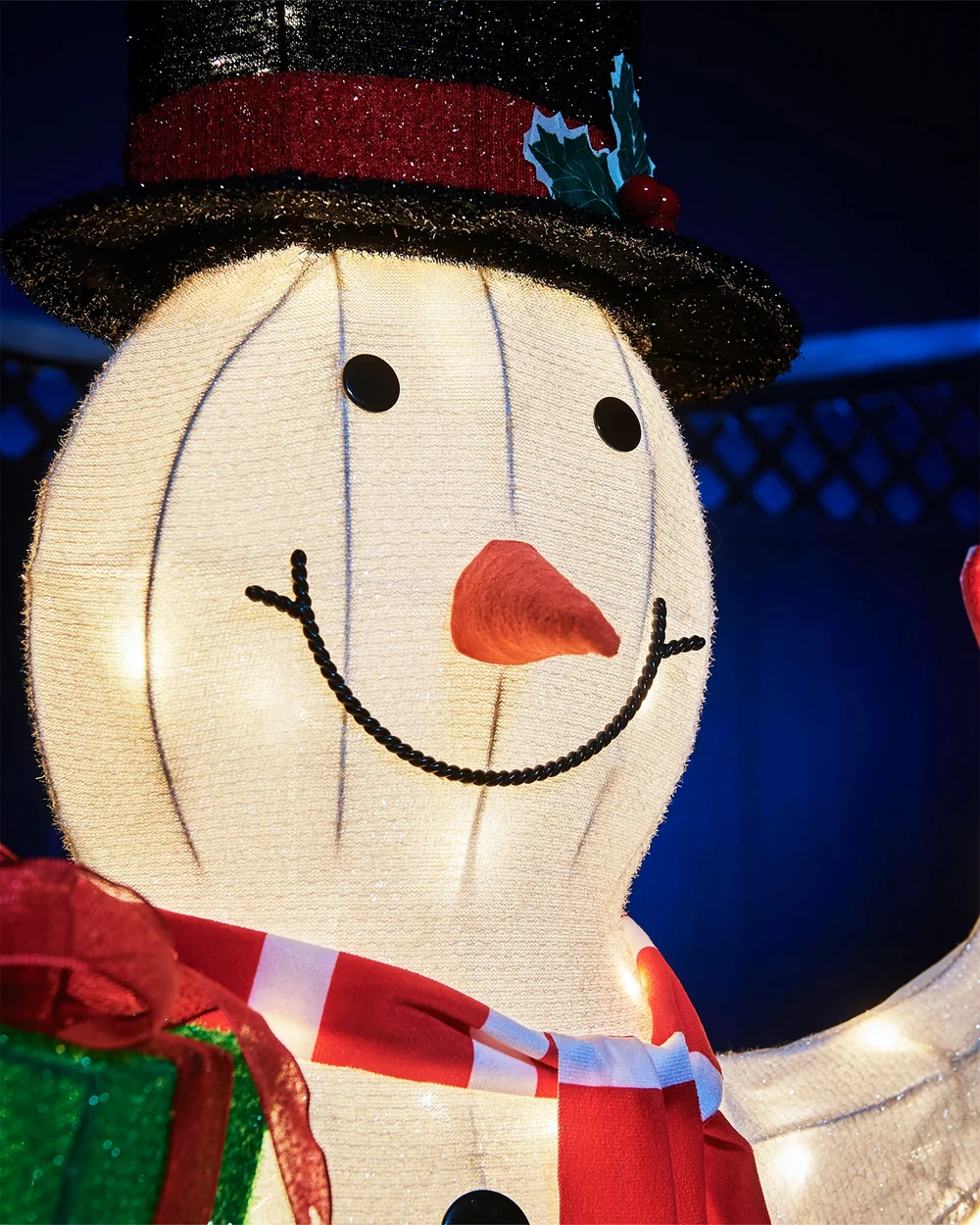 WeRChristmas White Pre-Lit 3D Snowman And Penguin Silhouette 100 Cm - No Size Image 4