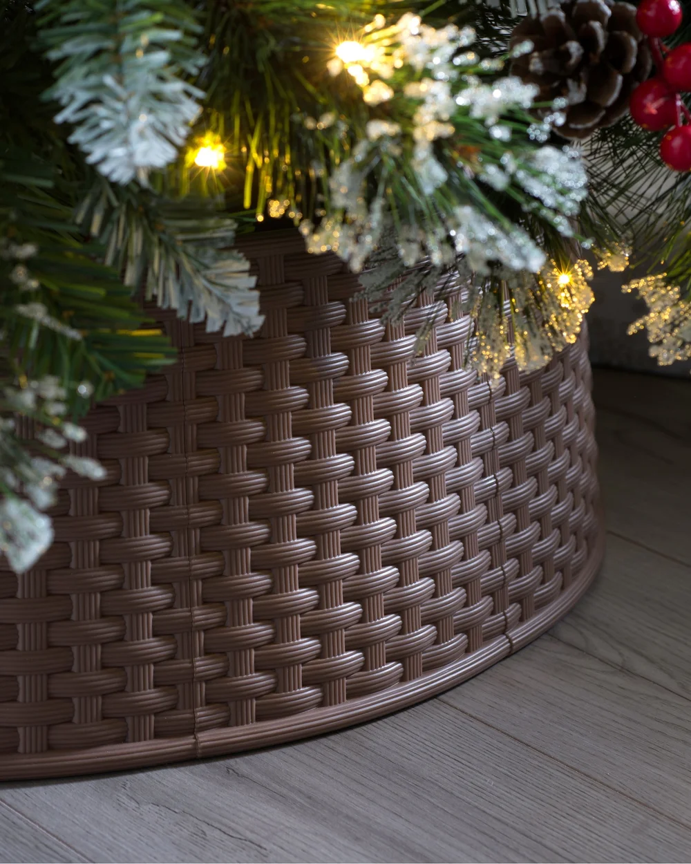 WeRChristmas Brown Rattan Effect Christmas Tree Collar 65 Cm - No Size Image 2