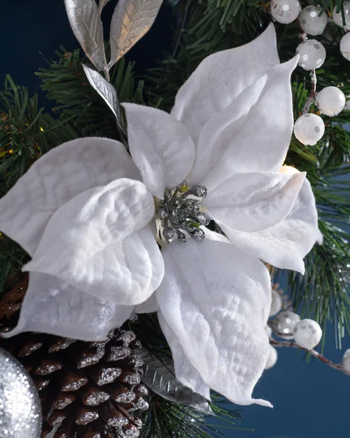WeRChristmas Multi-Colour Pre-Lit Silver And White Decorated Artificial Christmas Wreath 20 Warm White Leds 60 Cm - No Size Image 3