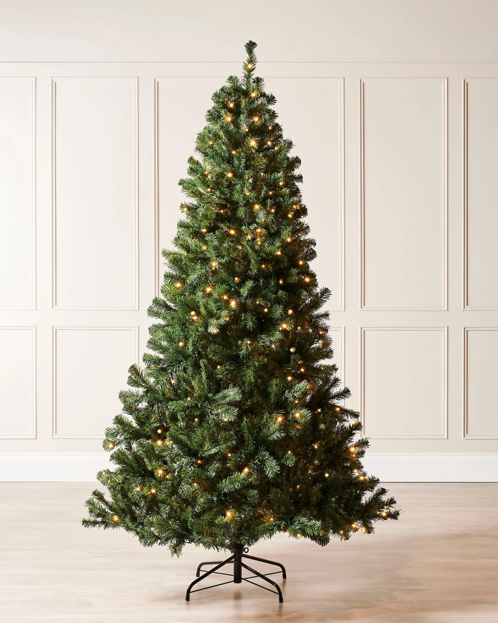 WeRChristmas Green Pre-Lit Emerald Spruce Artificial Christmas Tree 300 Warm White Leds 7 Ft - No Size Image 2