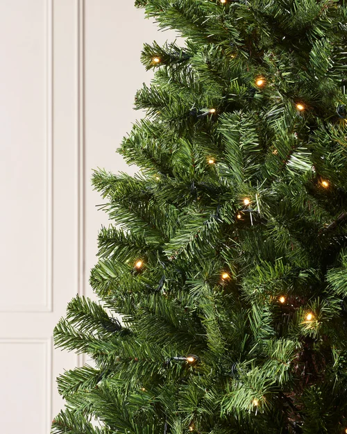 WeRChristmas Green Pre-Lit Emerald Spruce Artificial Christmas Tree 300 Warm White Leds 7 Ft - No Size Image 3