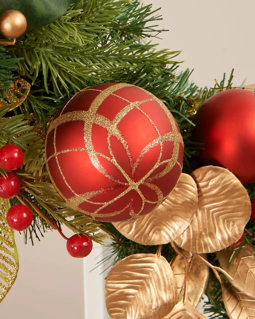 WeRChristmas Pre-Lit Natural Fir Christmas Garland Ideal For Mantels Staircases & Feature Walls 12 Ft - No Size Image 5