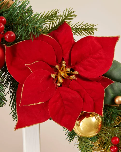 WeRChristmas Pre-Lit Natural Fir Christmas Garland Ideal For Mantels Staircases & Feature Walls 12 Ft - No Size Image 6