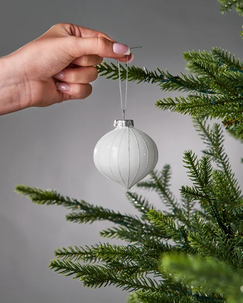 WeRChristmas White Glass Christmas Baubles 20 Pack 6.6 Cm - No Size Image 3