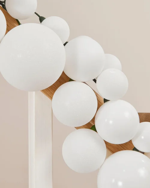 WeRChristmas White Bauble Tree Garland With 84 Baubles In Mixed Finishes 9 Ft - No Size Image 5