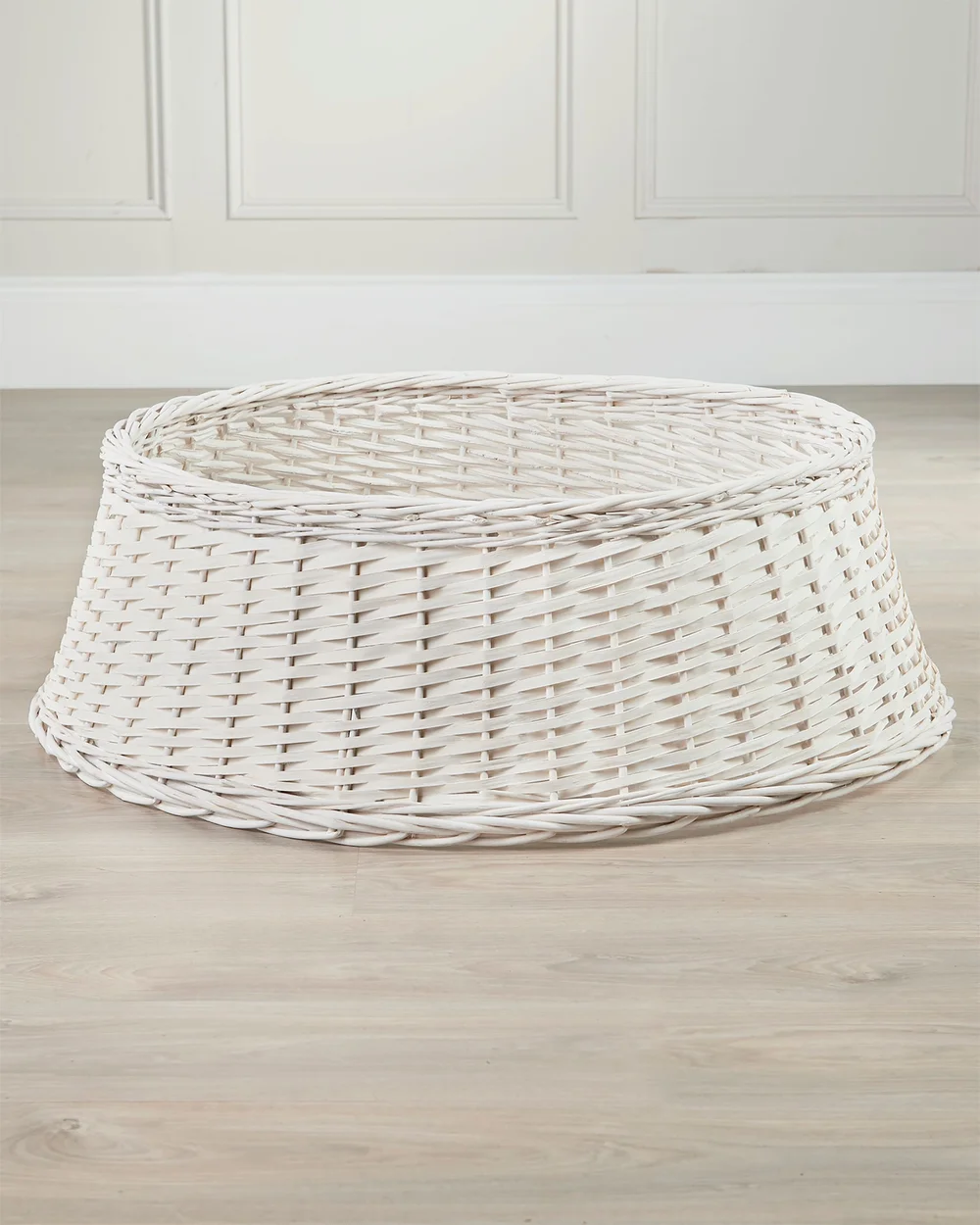 WeRChristmas Off-White Wicker Rattan Christmas Tree Collar 85 Cm - No Size Image 5