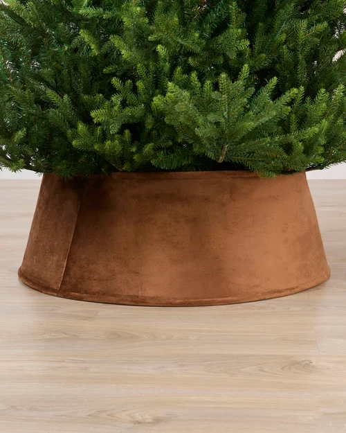 WeRChristmas Mocha Velvet Christmas Tree Collar 70 Cm - No Size Image 2
