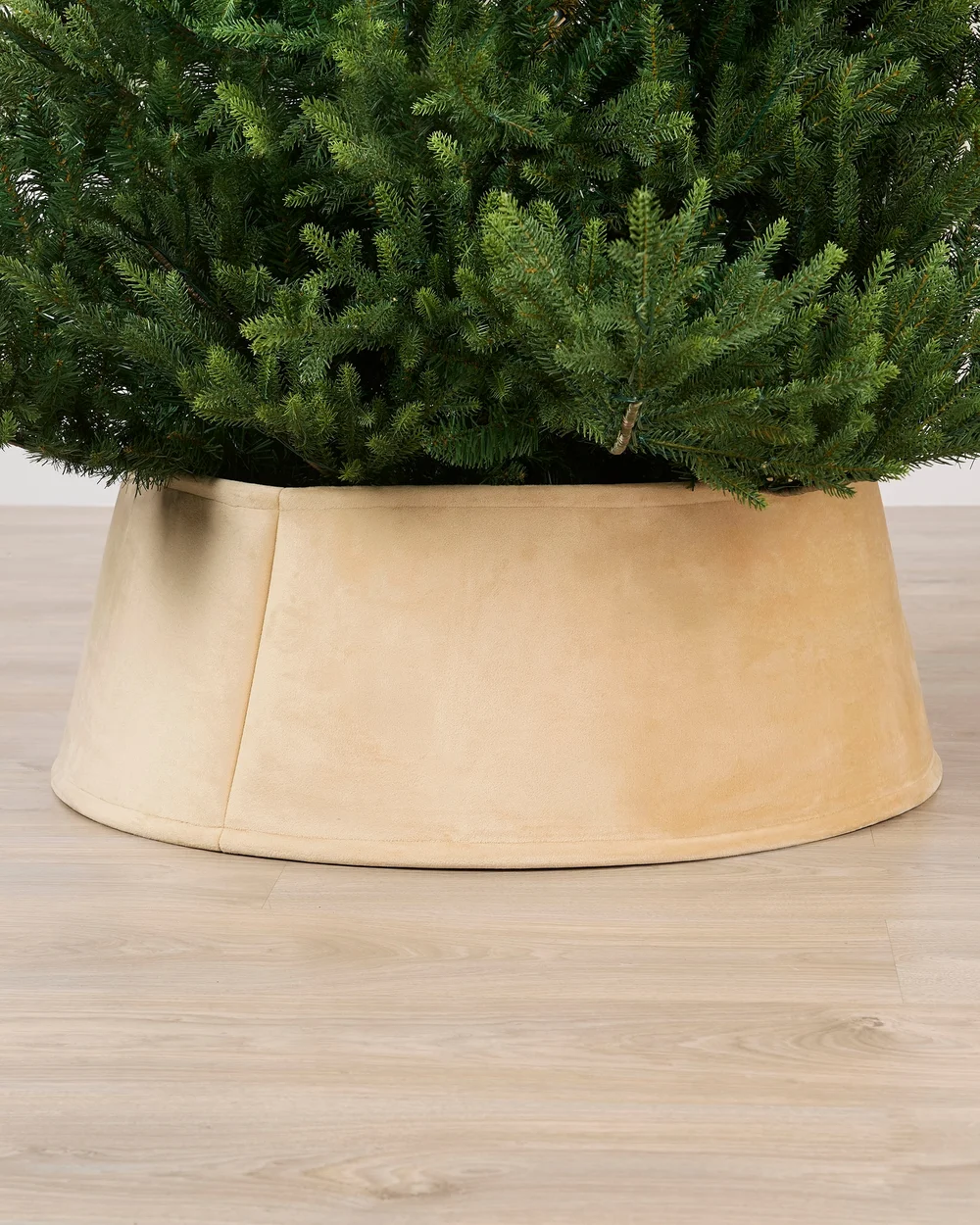WeRChristmas Latte Velvet Christmas Tree Collar 70 Cm - No Size Image 2